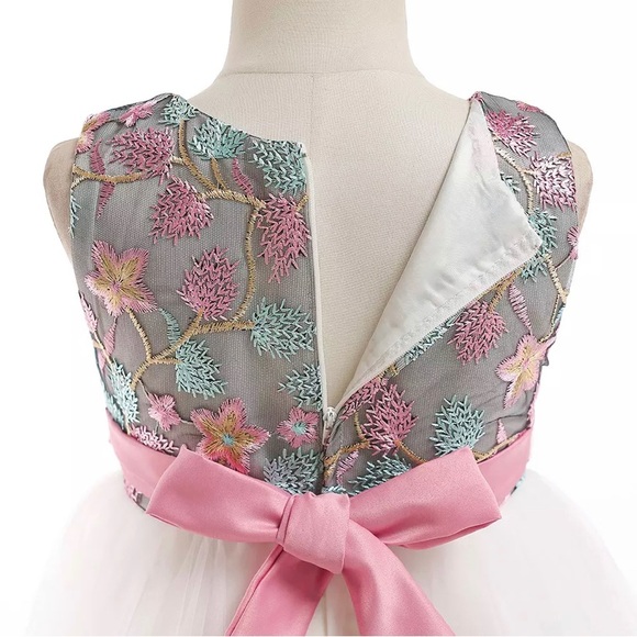 Luxury Embroidered Princess Flower Wedding Special Occasion Dress 5061 - Picture 6 of 10